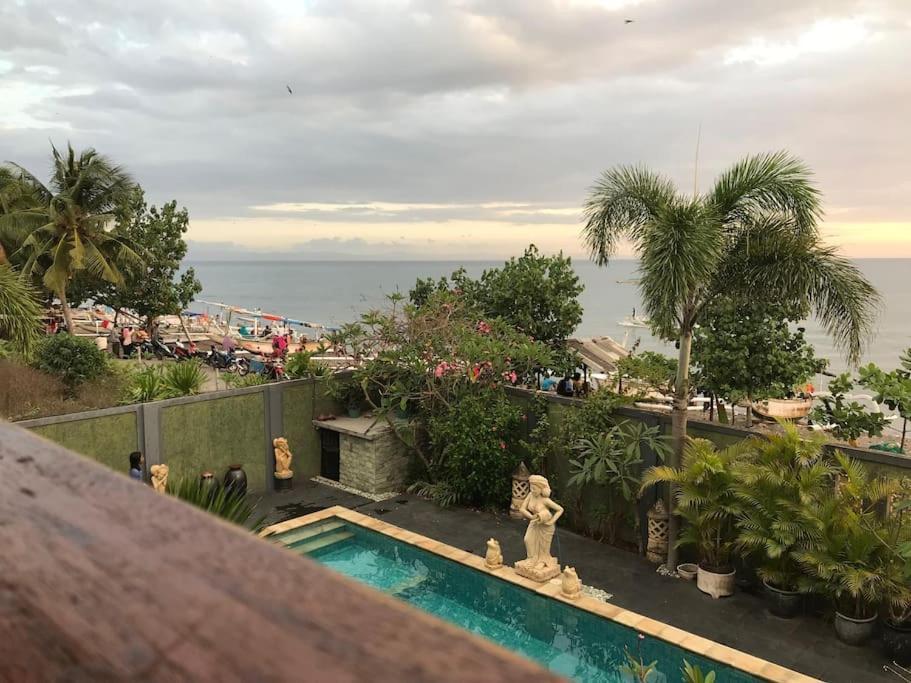 Villa Kenanga In Meninting By The Beach Mataram Exteriér fotografie