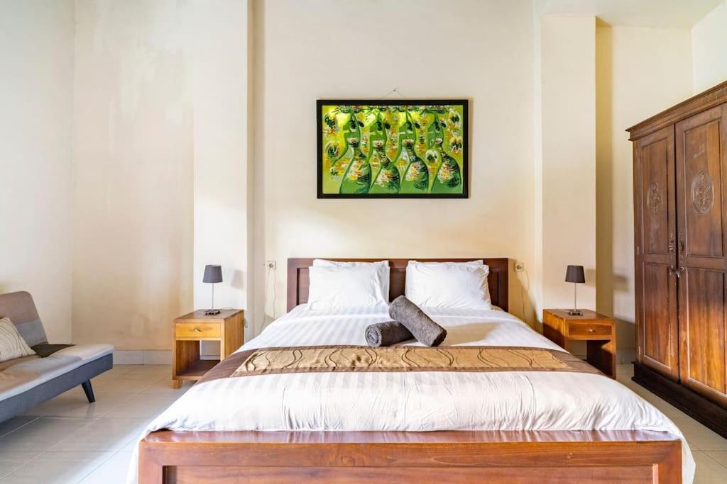 Villa Kenanga In Meninting By The Beach Mataram Exteriér fotografie